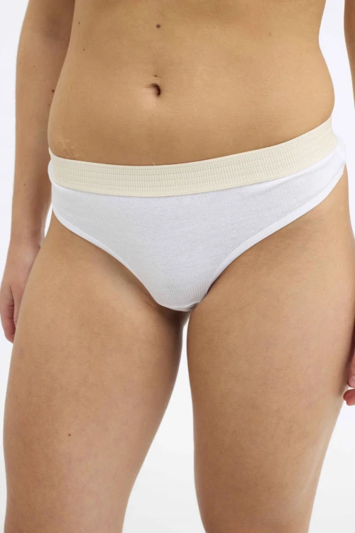 Colaless Jacinta Blanco