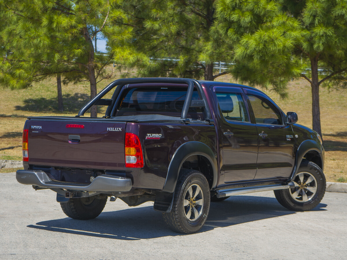 Toyota Hilux DX TD 2.5 4x2 Extra Full | Permuta / Financia Toyota Hilux DX TD 2.5 4x2 Extra Full | Permuta / Financia