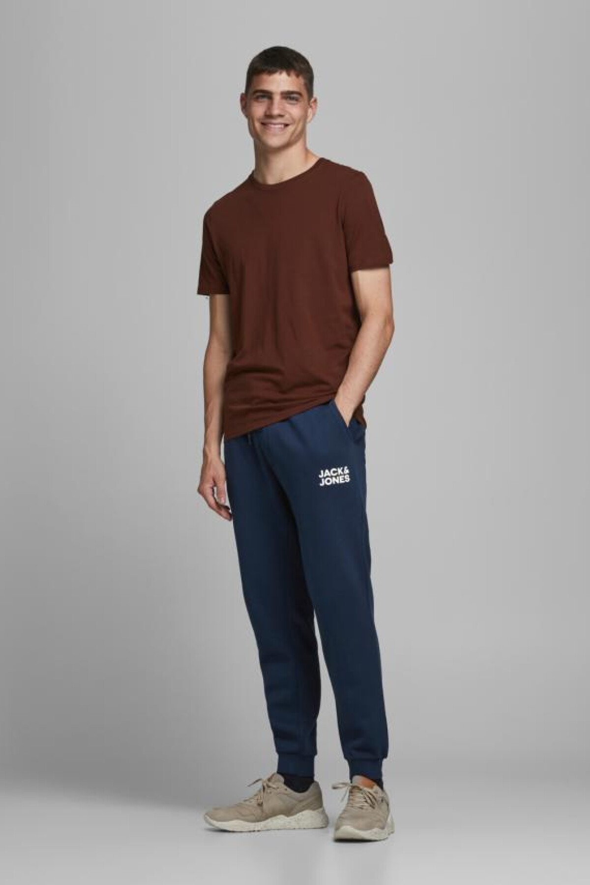 Pantalón Gordon Jogger Logo Discreto Navy Blazer