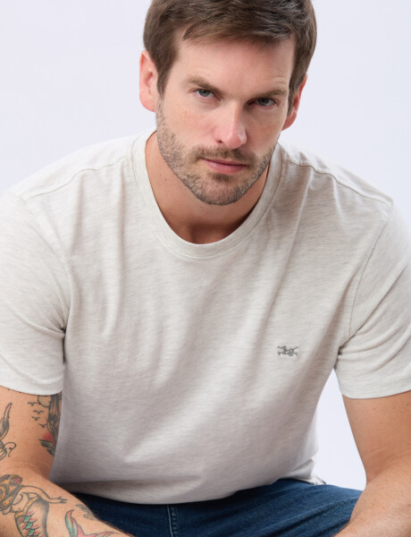 REMERA BÁSICA DE ALGODÓN Gris