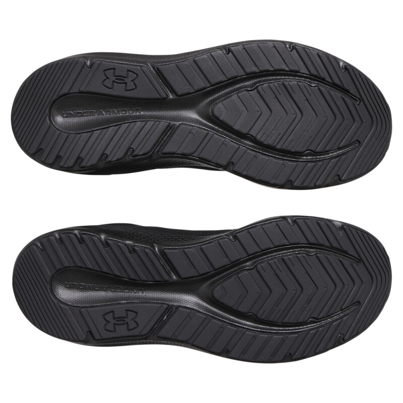 UA Charged Pursuit 4-BLK BLK-002