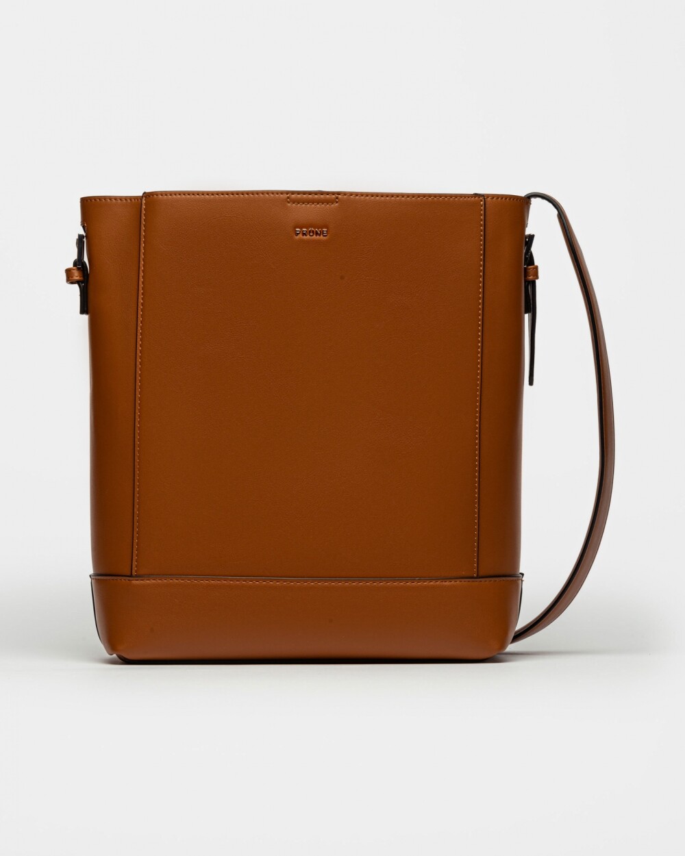 Cartera Al Hombro Akira en Efecto Cuero Liso Cuoio