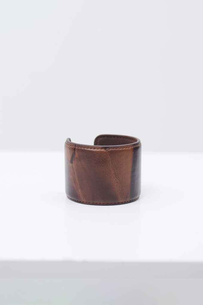 PULSERA CUERO MARRON