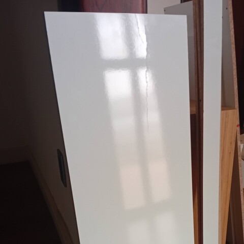[OUTLET] Comoda Cajonera Vega para Dormitorio 4 Cajones con Rieles Telescópicos y 1 Puerta - Blanco [OUTLET] Comoda Cajonera Vega para Dormitorio 4 Cajones con Rieles Telescópicos y 1 Puerta - Blanco