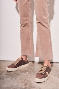 Zapatilla Cuero Chocolate