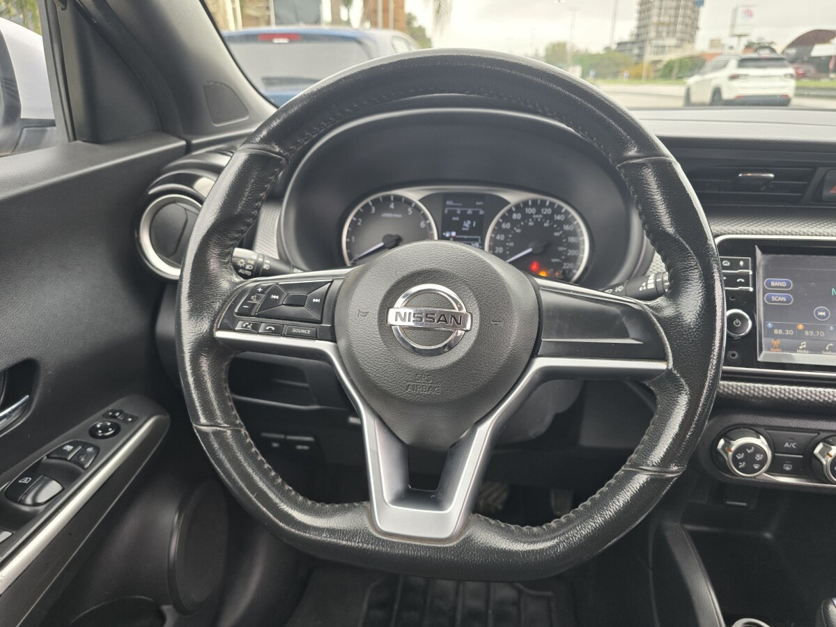 Nissan Kicks Advance EXCELENTE ESTADO! | Permuta / Financia Nissan Kicks Advance EXCELENTE ESTADO! | Permuta / Financia