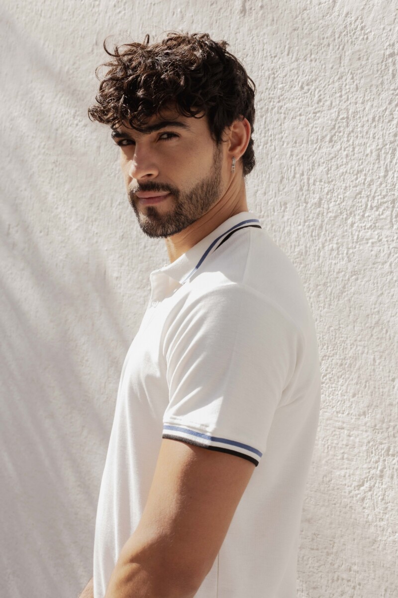 Remera Adrian Blanco