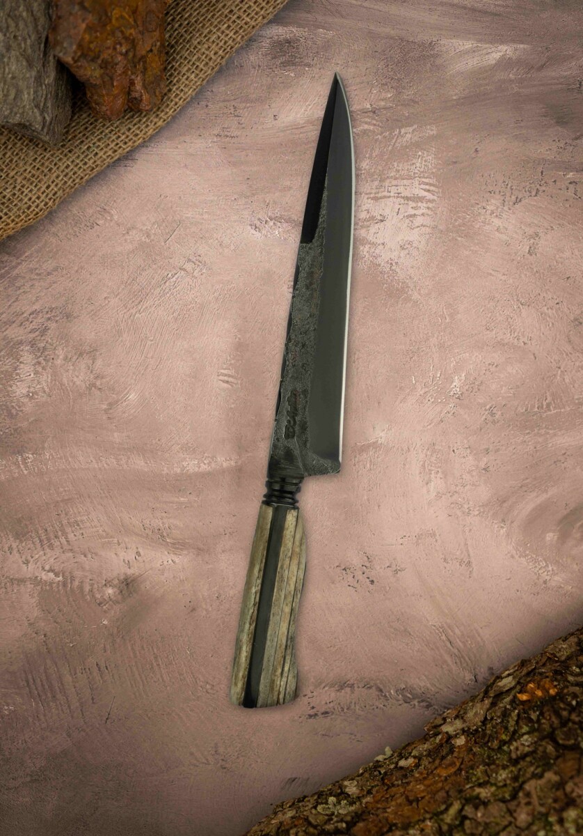Cuchillo forjado, Cabo Invertido de Hueso 