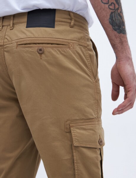 Pantalón cargo Roque Beige