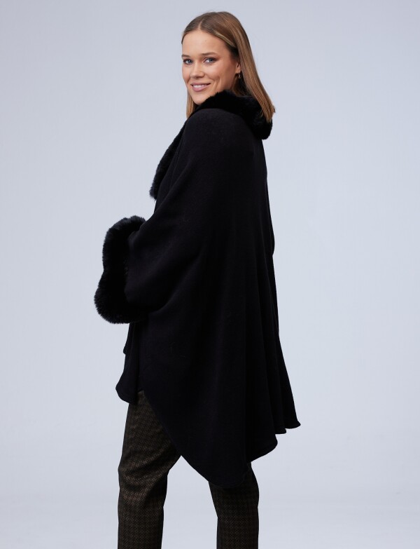 Ruana Faux Fur NEGRO
