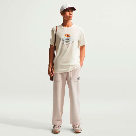 Remera Nike Std Cafe Swoosh Mug de Hombre multicolor