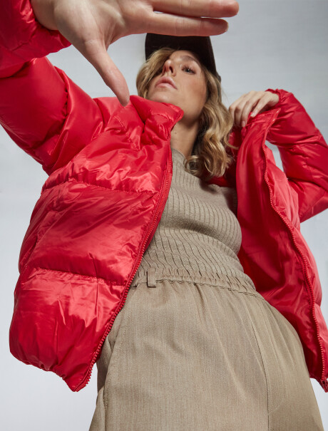 Campera puffer rojo
