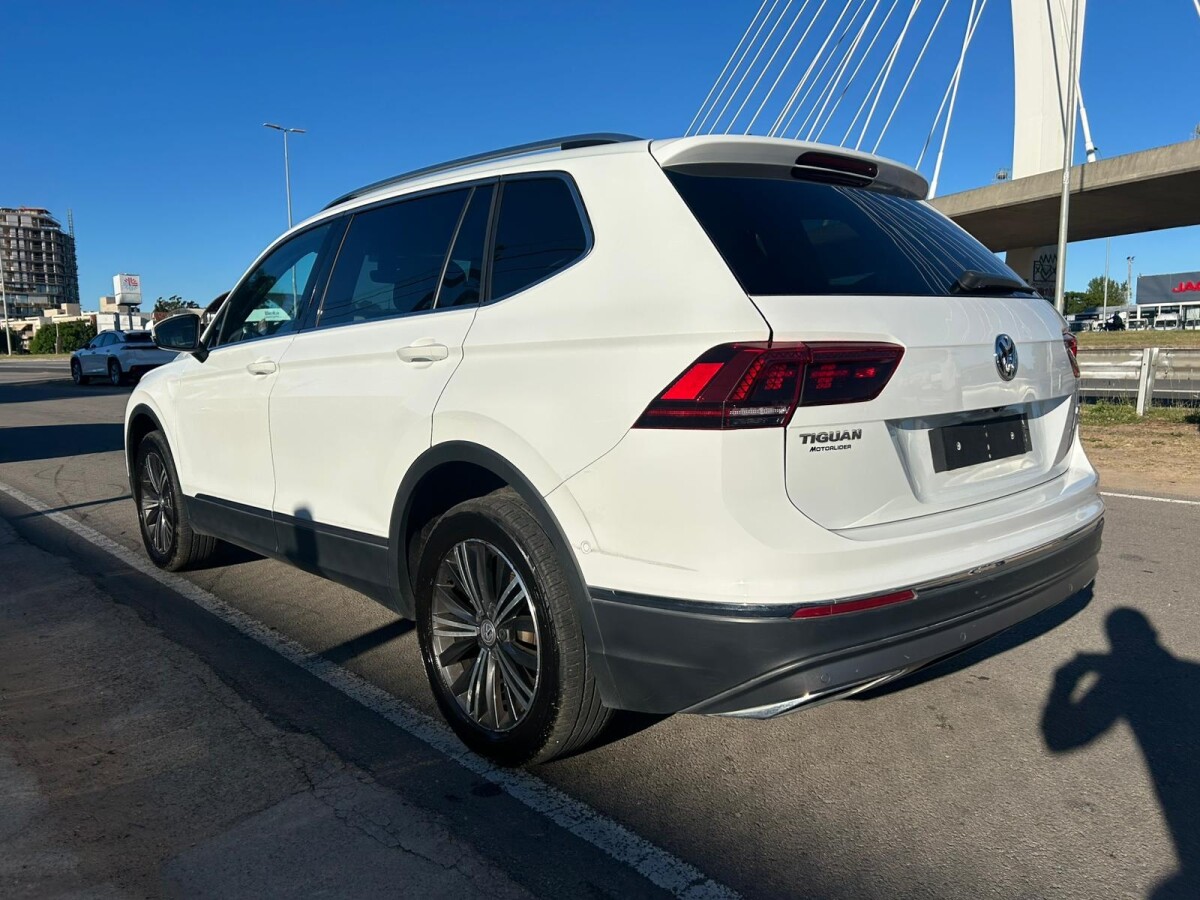 Volkswagen Tiguan 2021 EXCELENTE ESTADO! | Permuta/ Financia Volkswagen Tiguan 2021 EXCELENTE ESTADO! | Permuta/ Financia