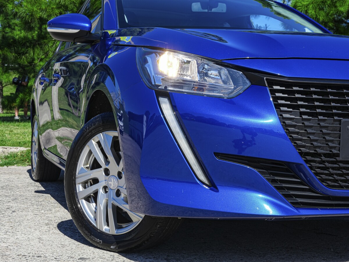 Peugeot 208 Active 1.6 At con ficha oficial (descuenta IVA) Peugeot 208 Active 1.6 At con ficha oficial (descuenta IVA)