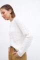 Sweater con estructura crudo