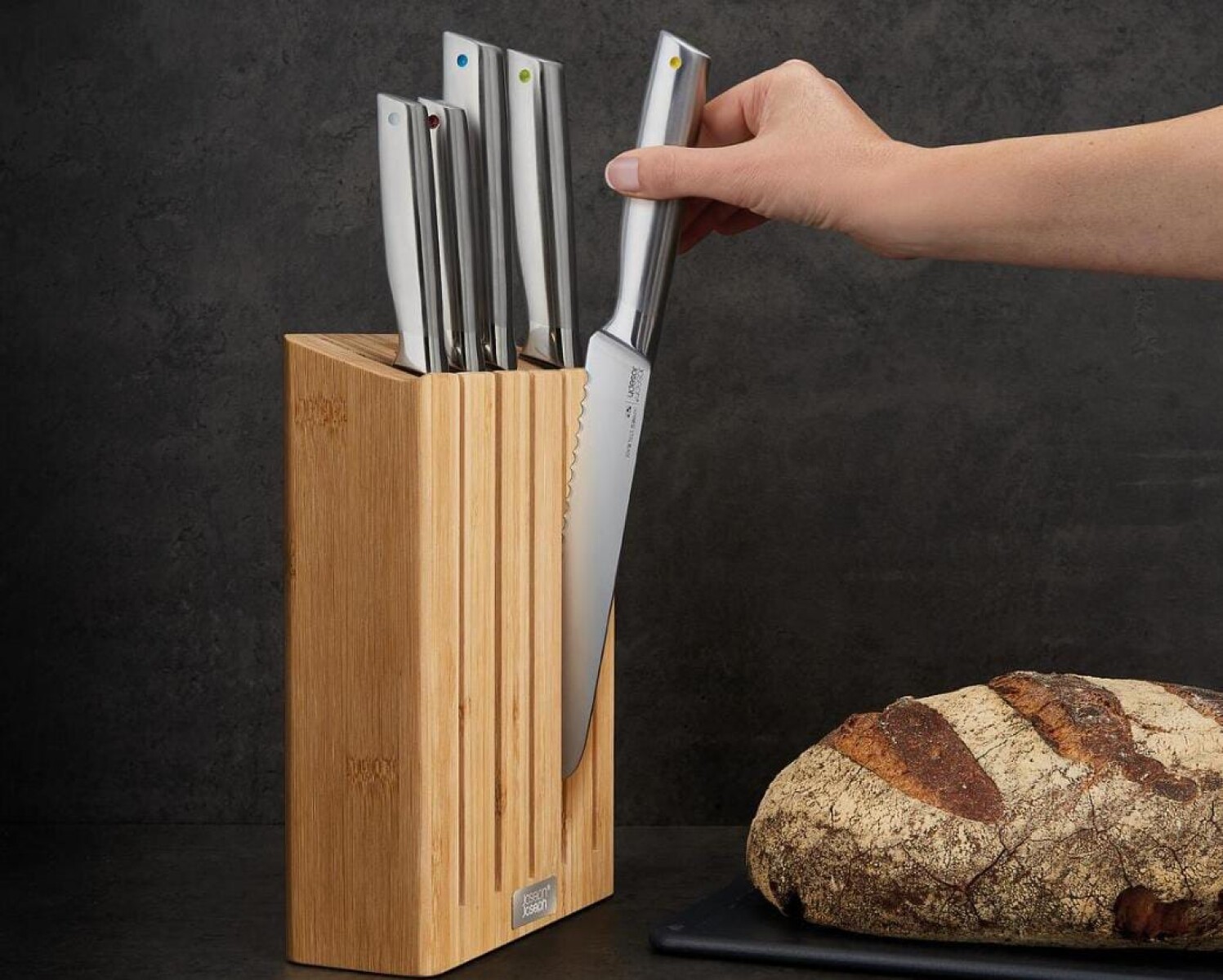 Juego de 5 Cuchillos Joseph Joseph Elevate con Bloque de Bambú - 