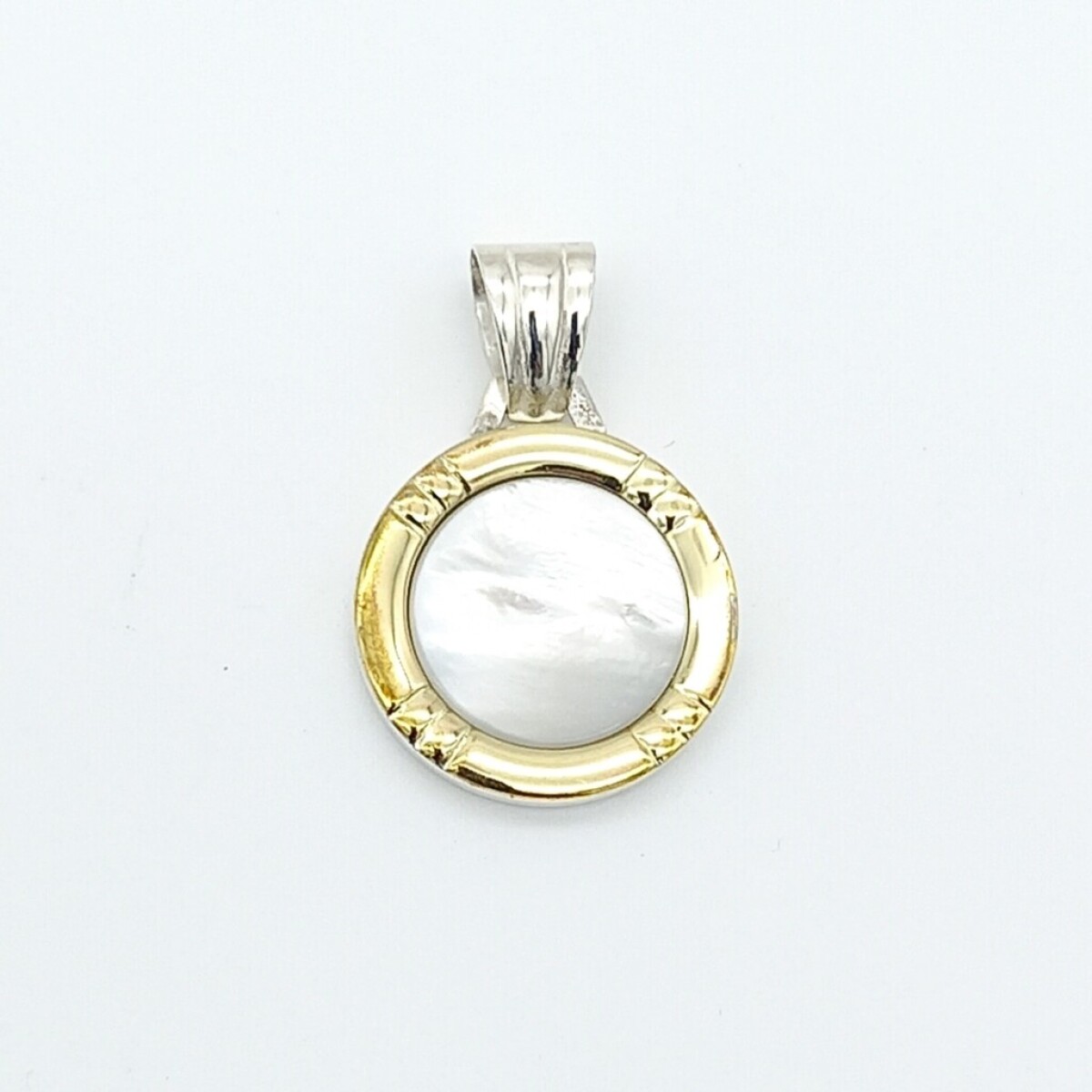 Dije de Plata 925 Doublé en Oro 18 kt Nácar - Diámetro 2.2 cm 