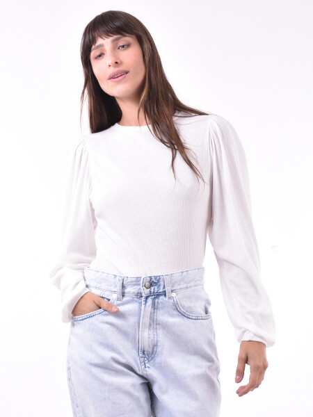 REMERA EVA OFF WHITE