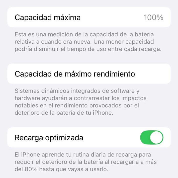 iPhone 13 128GB - Red iPhone 13 128GB - Red