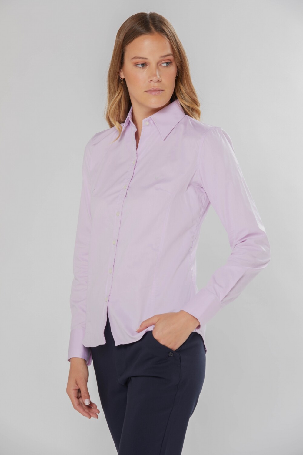 CAMISA LISA CON SPANDEX Lila