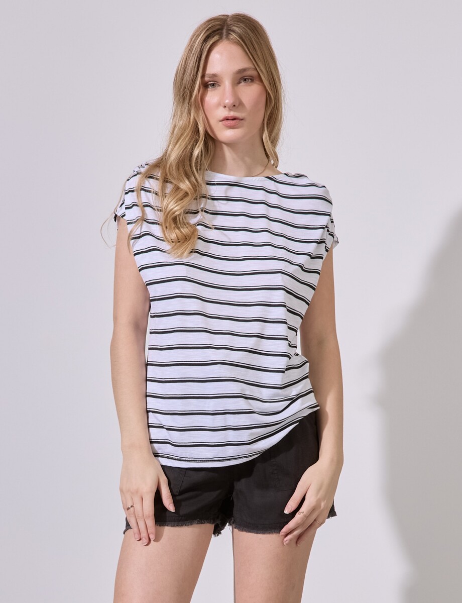 Remera Lineas - Blanco/negro 