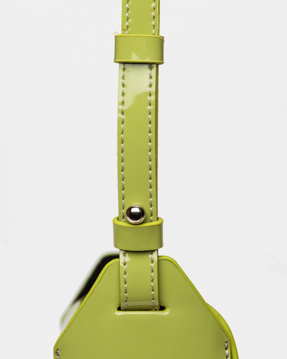 Mini bag Aura en cuero charol Moss