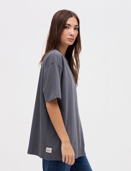 Remera Kiari Topo