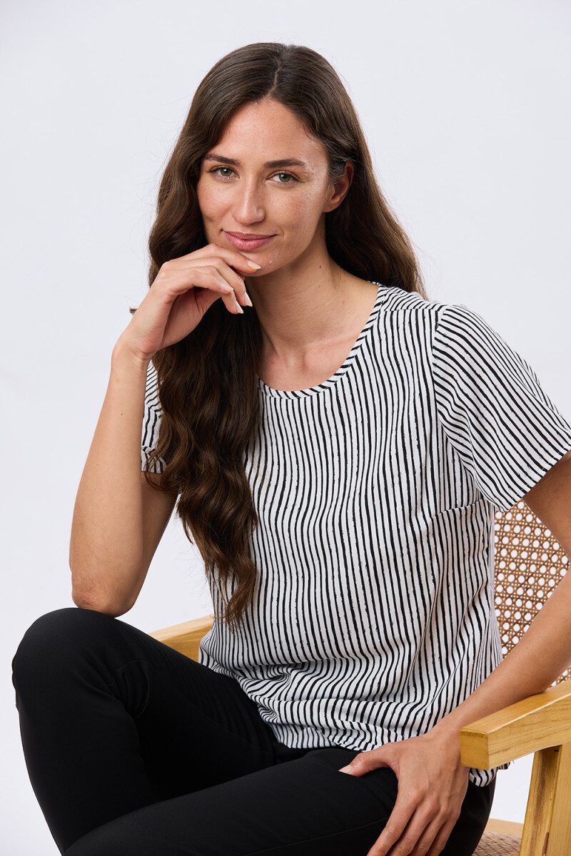 BLUSA CLÁSICA - Raya Negra 