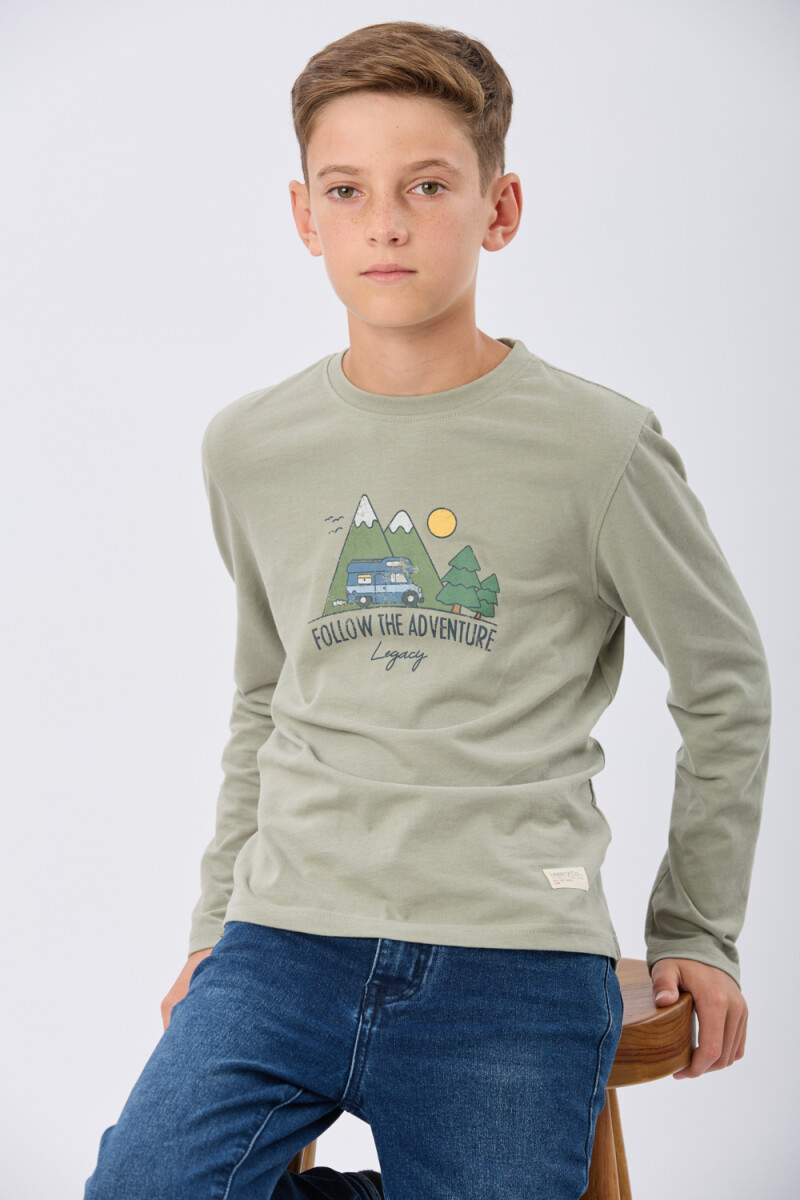 REMERA ESTAMPADA - Verde 