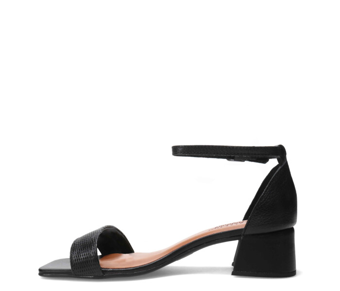 Sandalia de Mujer Bottero con Taco Bajo y Pulsera Negro