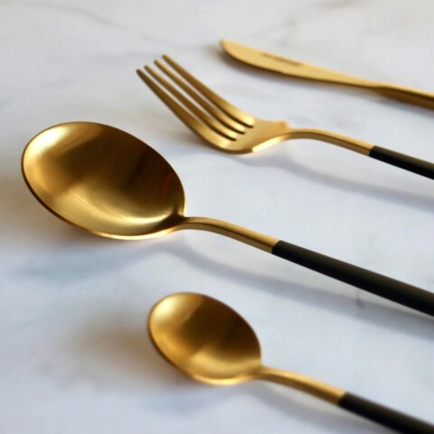 Juego De Cubiertos Volf Box 24 Metro Negro Juego De Cubiertos Volf Box 24 Metro Negro