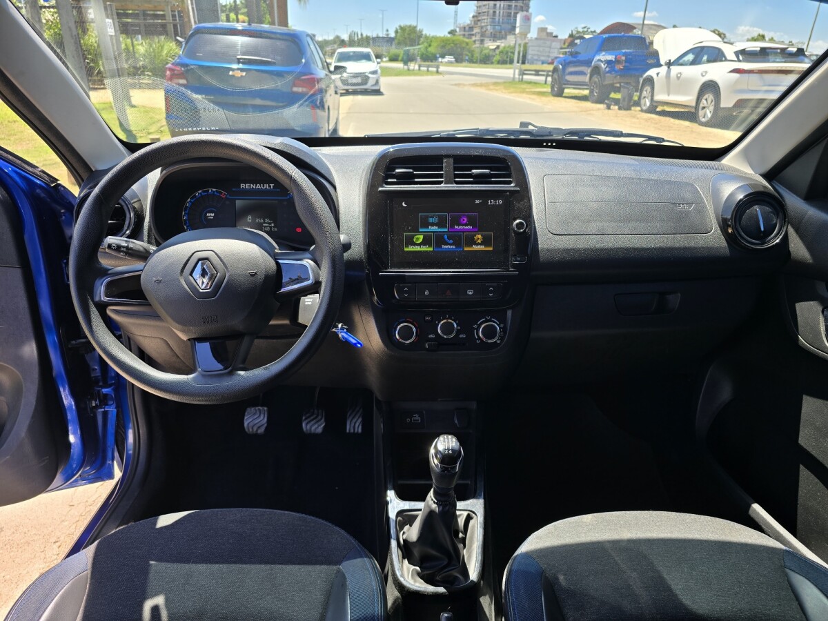 Renault Kwid 1.0 Intens Extra Full | Permuta / Financia Renault Kwid 1.0 Intens Extra Full | Permuta / Financia