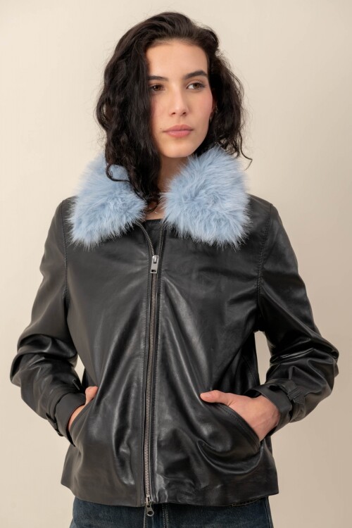 Campera cuero Thar Negro