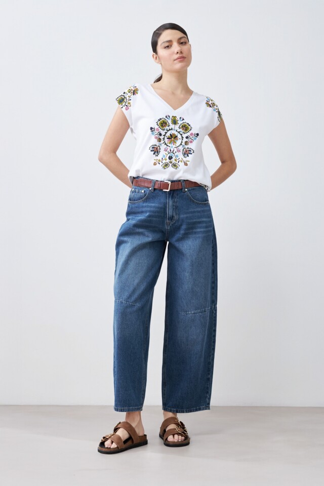 Remera escote en V estampada blanco