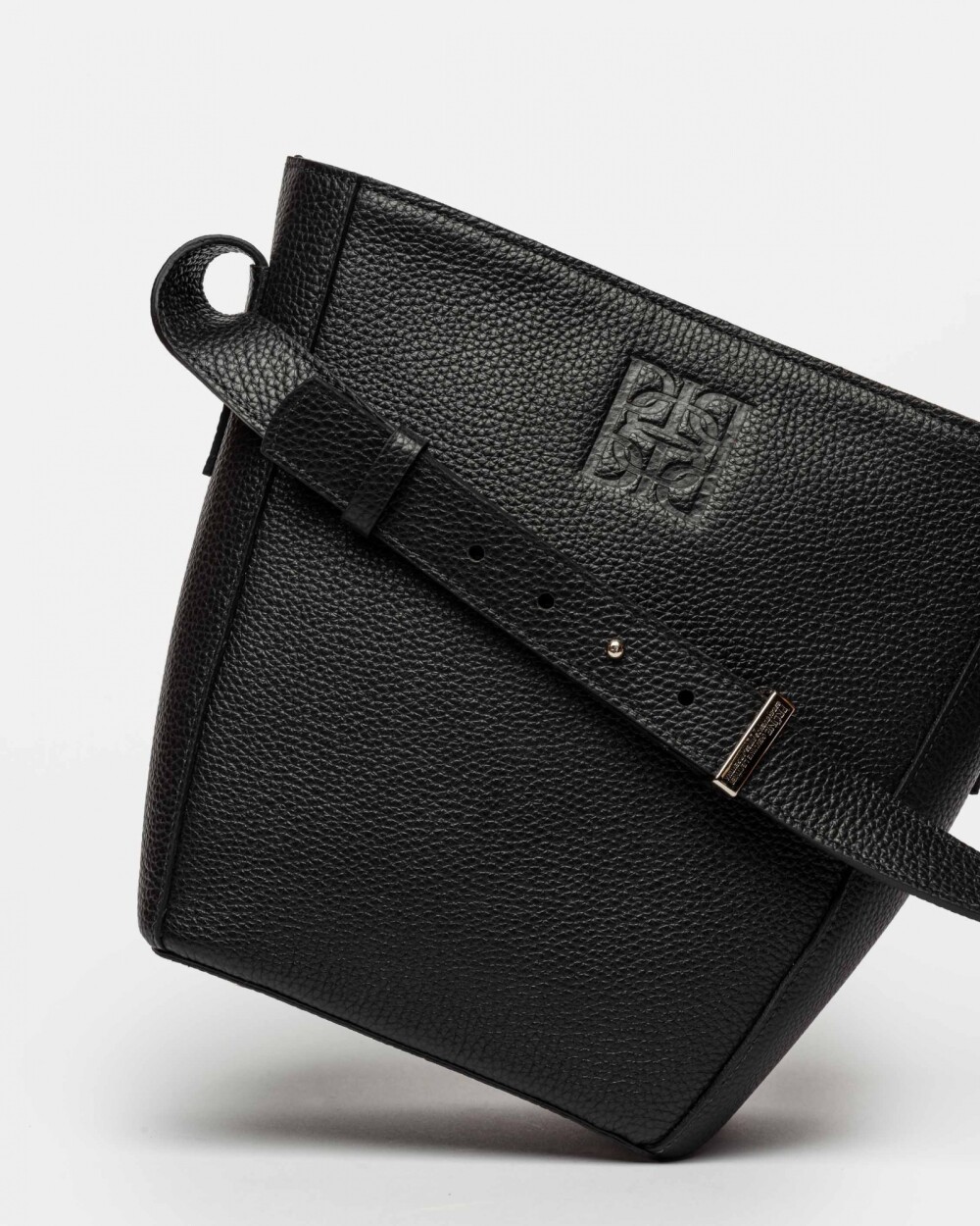 Cartera al Hombro Hana En Cuero Graneado Negro