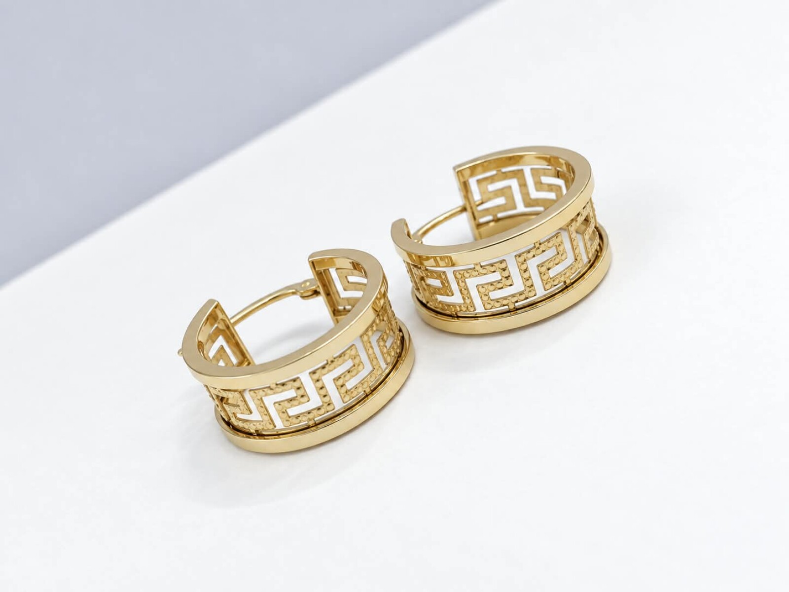 Aros con guarda griega Oro 18 Kt 