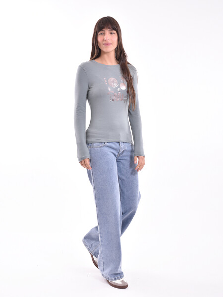 REMERA FLORA VARIANTE 1