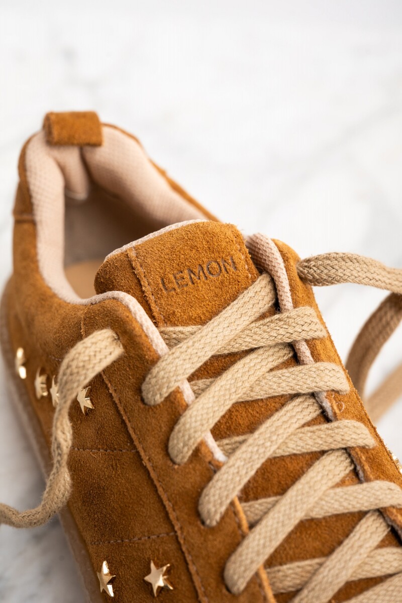 Zapatilla Gamuza Apliques Camel