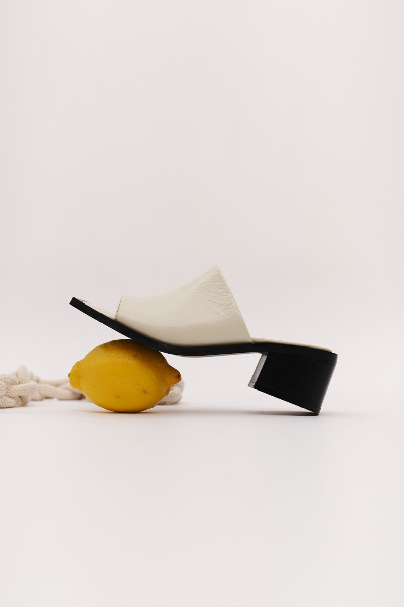 Sandalia Clover Natural