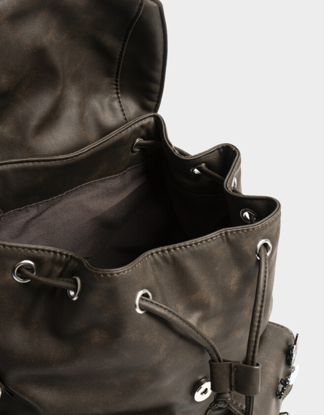 Mochilas Urbanas Ochila De Cuerina Daisy Negra Con Llavero - Marron Oscuro