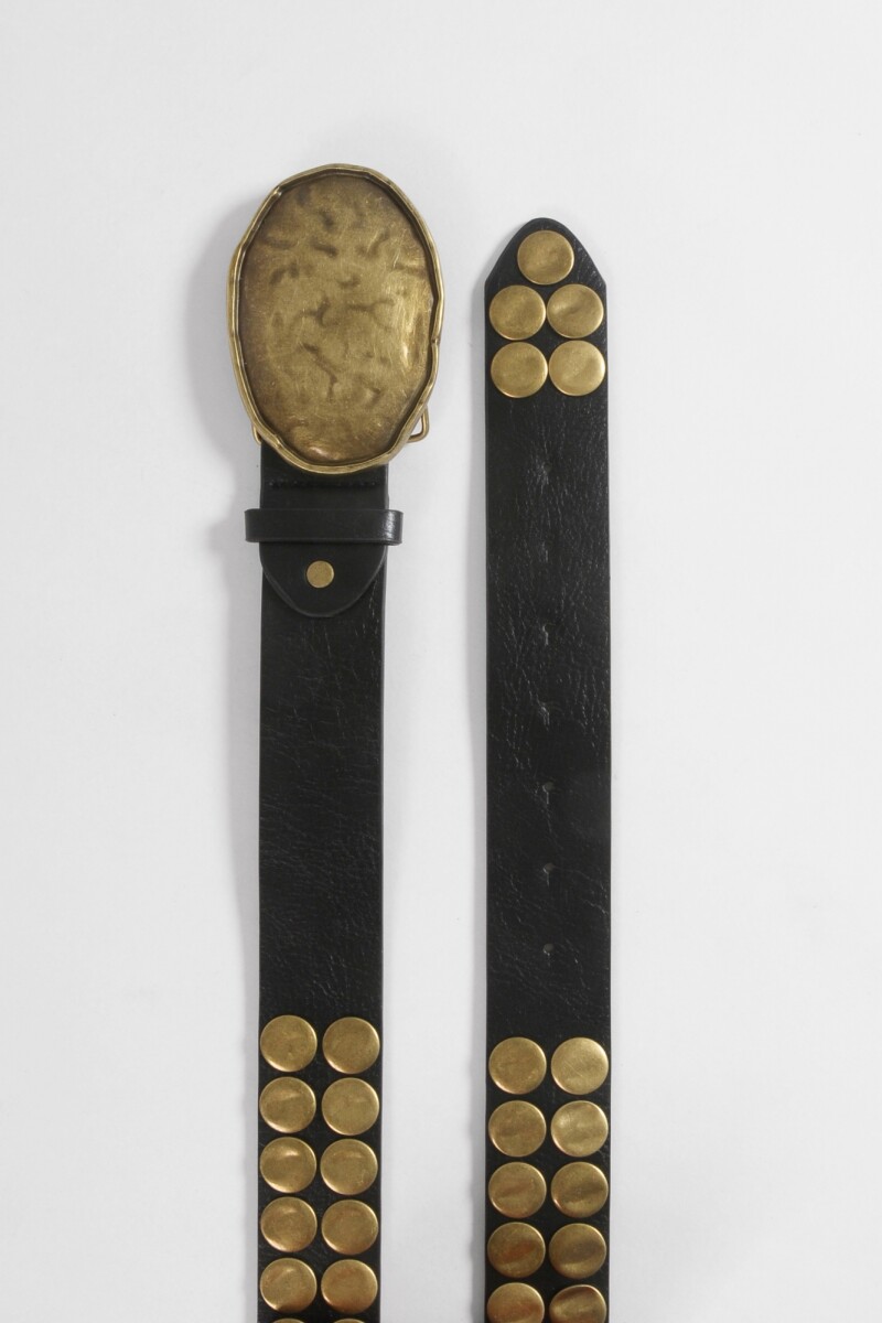 Cinturón tachas hebilla texture - negro 