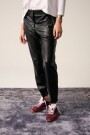 PANTALON STREET CUERO Negro