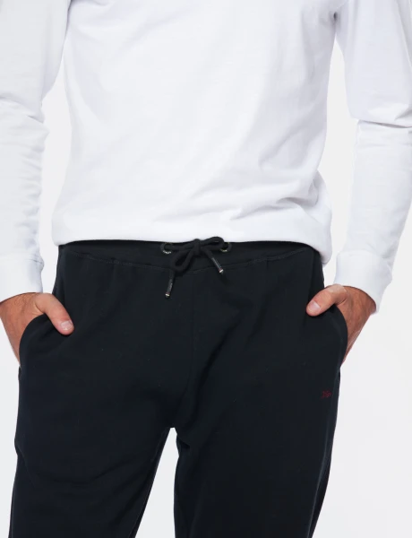 PANTALÓN DE FELPA Negro