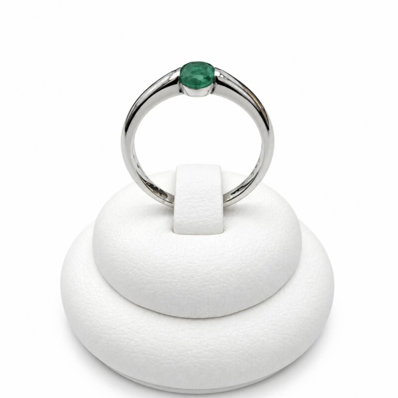 Anillo estilo cartier con raíz de esmeralda Anillo estilo cartier con raíz de esmeralda