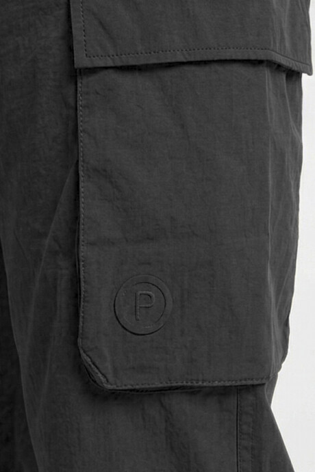 Pantalón Pulau Cargo Negro