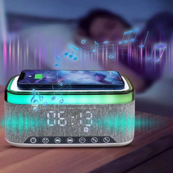 Reloj Parlante Cargador Inalambrico Goldtech Luz RGB Radio Variante Color Gris
