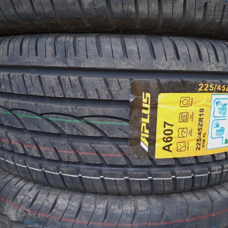 NEUMÁTICO CUBIERTA 205/40R17 APLUS RADIAL A610 NEUMÁTICO CUBIERTA 205/40R17 APLUS RADIAL A610