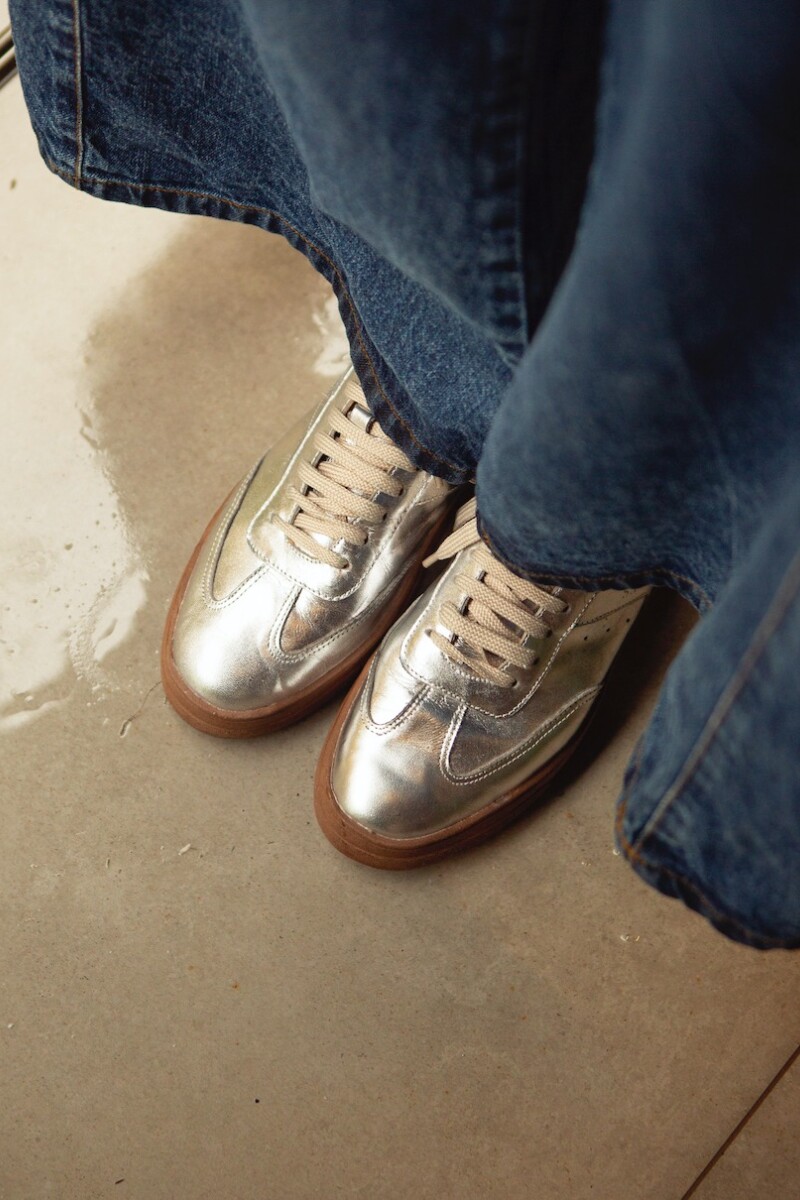 PRE VENTA Zapatilla Sambia Plateado
