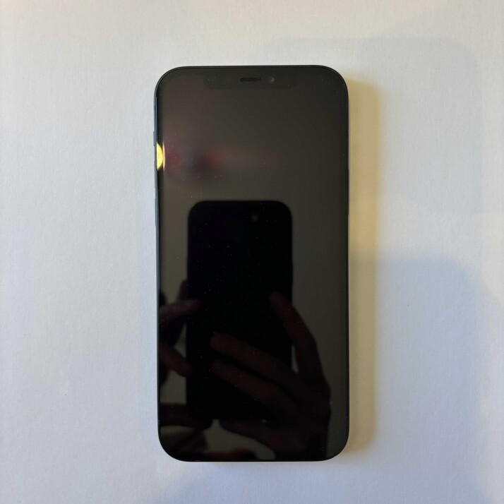 iPhone 12 128 GB - Midnight iPhone 12 128 GB - Midnight