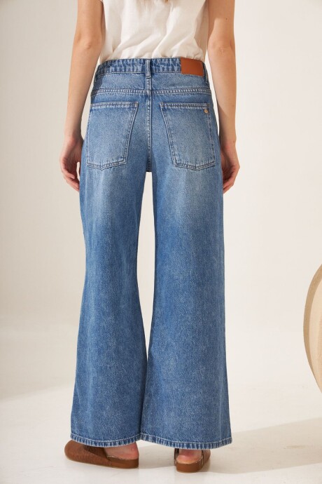 JEAN CHERRY JEAN CHERRY